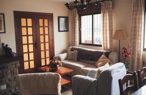 Villanueva del Rosario House | Cumbre Serena