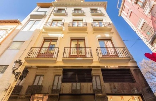 Granada City Center Apartment | Dúplex Cathedral Royale Suite