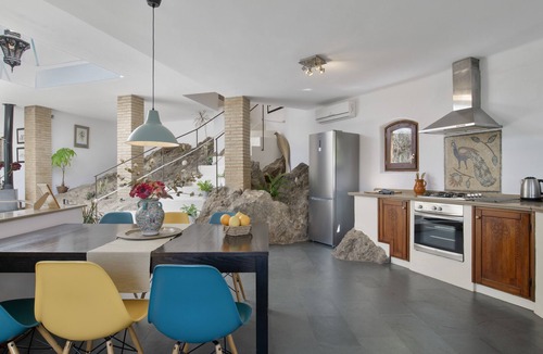 Montecorto Villa | Dar Hajra, villa para couples with spectacular views of the Sierra de Grazalema