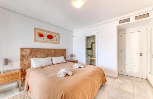 New Golden Mile Apartment | DB Apartment