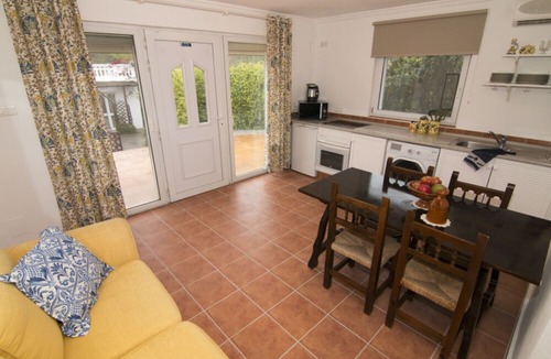Canillas de Aceituno House | Delightful 2-bedroom bungalow 'Vinuela', sleeps 4, in country holiday complex