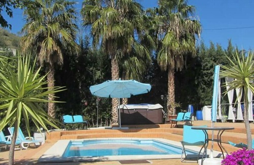 Canillas de Aceituno House | Delightful Studio 'Rubite' w/Mountain Views, sleeps 2