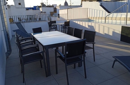 Alfalfa Apartment | Deluxe 1 bedroom + 1 bathroom apartment