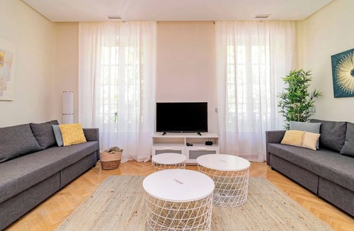 Castellana Apartment | Deluxe Apartment Velazquez Suites III