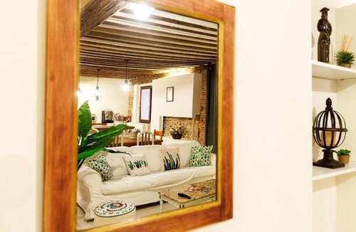 Alcala de Henares Apartment | DELUXE BLACKSMITHS HOUSE