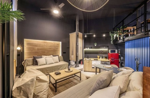 Embajadores Apartment | Design and Elegance in the Heart of Madrid