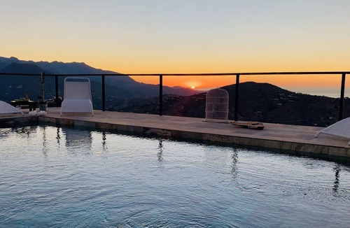Competa Ski Chalet | DETACHED HOUSE WITH POOL, SEA AND MOUNTAIN VIEWS.