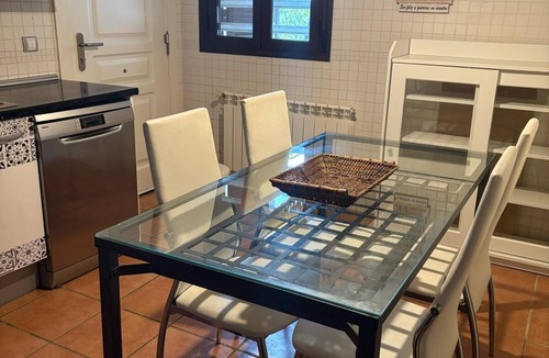 Bustarviejo Cottage | Disconnect between mountains, with gym, music room and cinema (pets allowed).