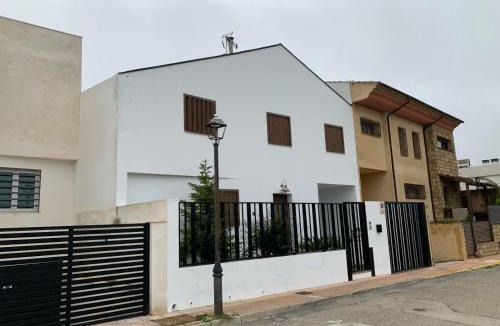 Baeza Villa | Donde habita el olvido