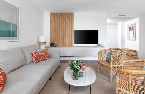 Explanada de la Estacion Apartment | Donoso Cortes & Free parking by ELE Apartments