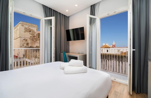Old Town Hotel | Dormos Hotel