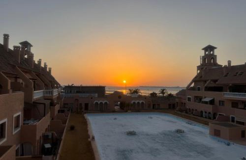 Centro Comercial Bahia Sur Apartment | DUPLEX BAHIA SuR RESERVA DE CONFI-ANZA