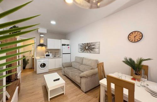 Jardin de la Abadia Apartment | Duplex Huelin II & Beach