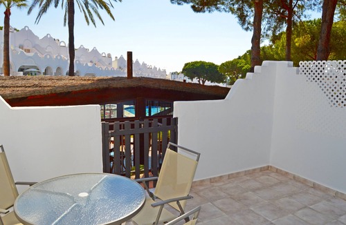 Urbanizacion Hacienda las Chapas Apartment | DUPLEX MARBELLA APT. WITH GREAT FACILITIES, GYM, POOLS & INDOOR POOL. SLEEPS 6