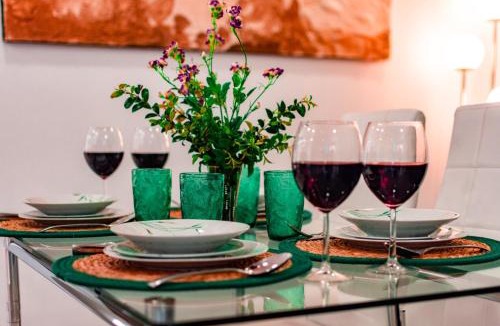 Don Benito Apartment | EDomus Medellin 1485 Suites