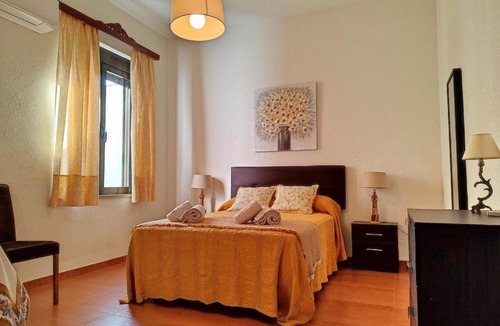 Centro Comercial Apartment | Eduardo Lucena 5, Casco Histórico
