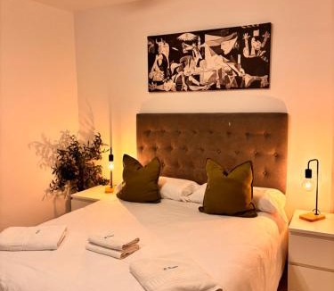 Centro Comercial Bed & Breakfast | El ático de Osario 5 con terraza - Great location
