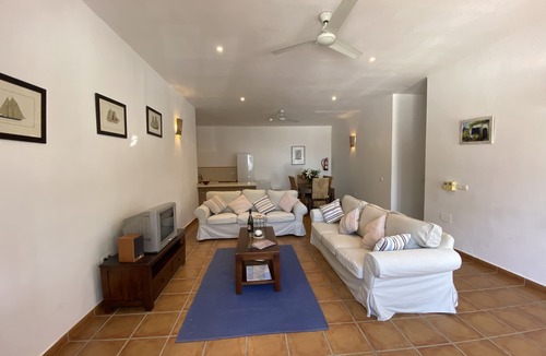 Malaga-Este Apartment | El Almendro Luxury self catering accommodation with pool