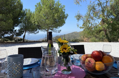 Malaga-Este Apartment | El Almendro Luxury self catering accommodation with pool