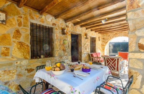 Guaro Cottage | El Chorrito Guaro by Ruralidays