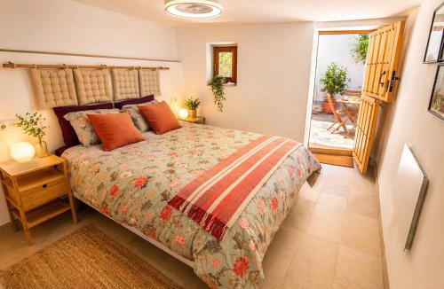 Oria House | El Jardin Secreto