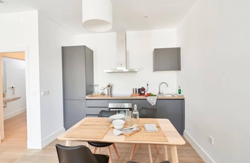 Palmones Apartment | El Limonar 2: Portentoso Apartamento con Terraza