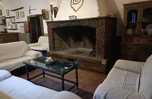 Higuera de la Sierra House | El Mesón de Higuera de la Sierra