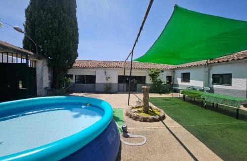 Higuera de la Sierra House | El Mesón de Higuera de la Sierra