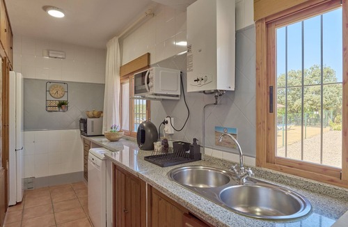 Hornachuelos House | El Mirador Country House with Pool, BBQ, Mountain Views and Wi-Fi in Natural Park