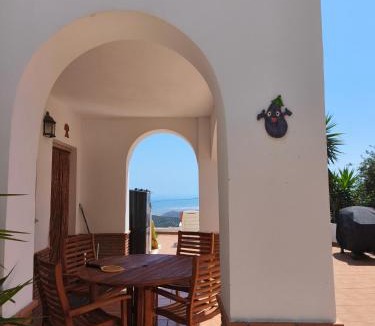 Enix House | El mirador del beregenal