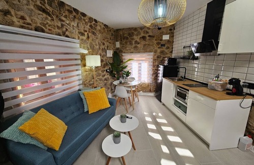 Montanchez House | El Mirador, with Terrace and Jacuzzis