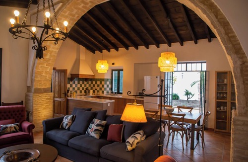 La Palma del Condado Villa | El Molino del Huertezuelo (33km from El Rocio/Doñana, near Seville and Beaches)