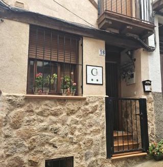 Casas del Castanar House | El Nido, Casa Rural