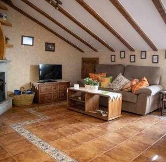 Navarredonda de Gredos Apartment | El Nido de Gredos cuco apartamento con chimenea