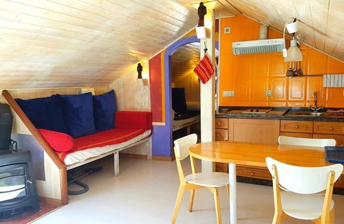 Somiedo Municipality Apartment | ‘El Nido De Somiedo’ Apartment with Mountain Views, Terrace, and Garden