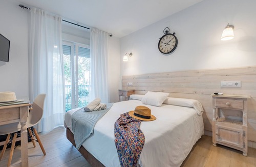 Pedregalejo Hostel | El Nogal Home - Hostel
