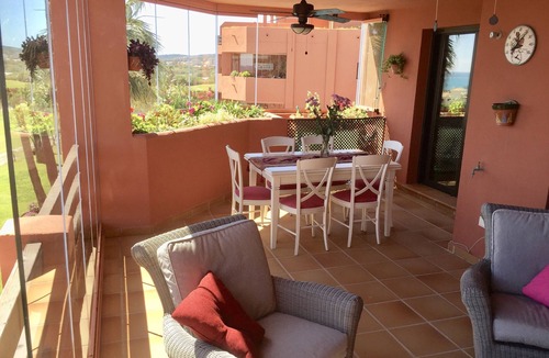 Casares Apartment | El Patio de Doña Julia Stunning front line 18th hole & full Sea views