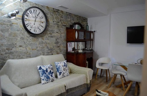 La Trinidad-San Juan y Todos los Santos Apartment | El Patio De La Aljama