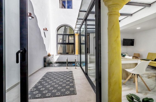 Cordoba Old City Apartment | El Patio del Agua - Luxury Center Apartment