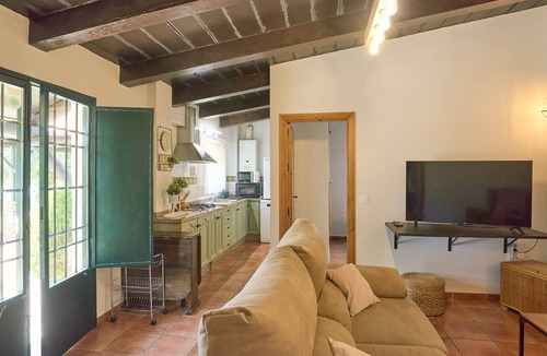 Hornachuelos House | El Refugio Country House with Pool, BBQ, Mountain Views and Wi-Fi in Natural Park