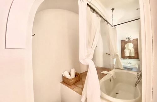 Carmona Hotel | El Rincon De Las Descalzas