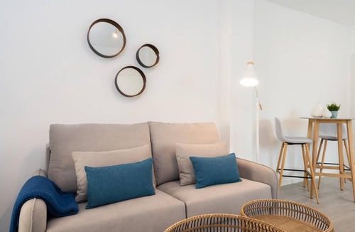 Capuchinos Apartment | Elegant 2-Bedroom Apartment in Central Malaga, Near Historic Center