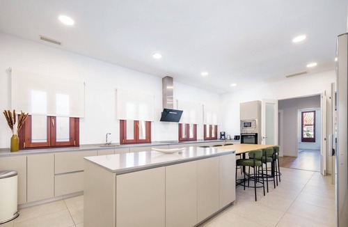 Cortes Apartment | Elegant 5-Bedroom Apartment with Terrace in the Heart of Madrid