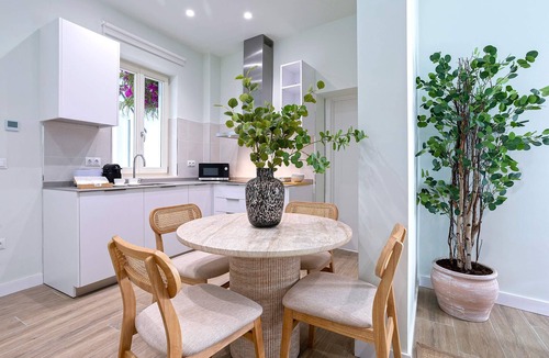 Old Town Apartment | Elegant apartment in Cádiz. Patrocinio V
