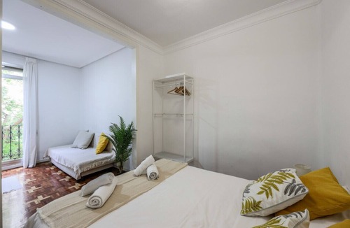 Arganzuela Apartment | Elegant Apartment in Madrid
