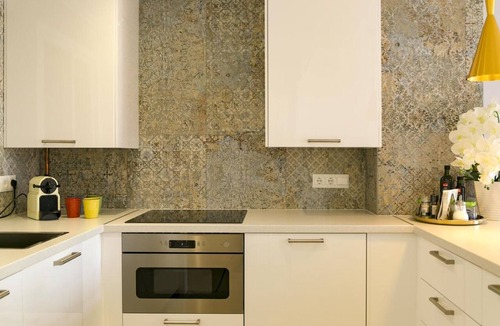La Victoria Apartment | Elegant apartment in Malaga with rooftop pool