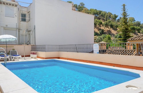 La Victoria Apartment | Elegant apartment in Malaga center with rooftop pool