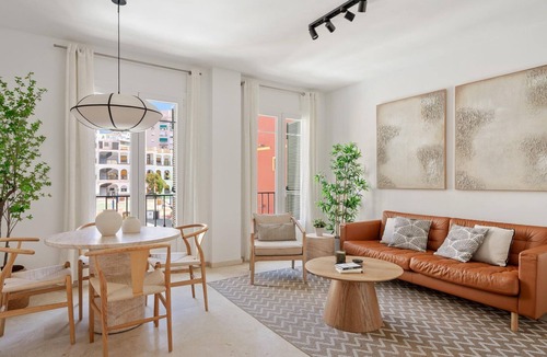 La Victoria Apartment | Elegant apartment in Malaga center with rooftop pool