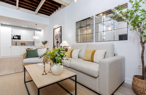 La Victoria Apartment | Elegant Minimalist Apartment in Málaga