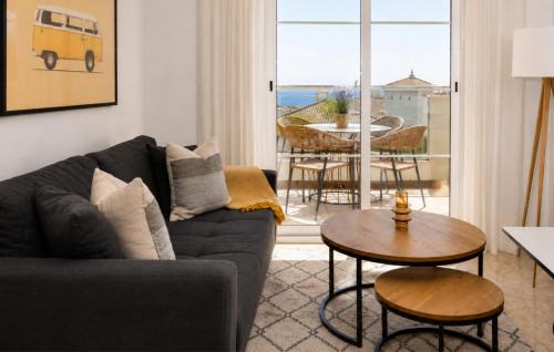 Manilva Apartment | Elevated Hillside Apartment Close To Duquesa Marina